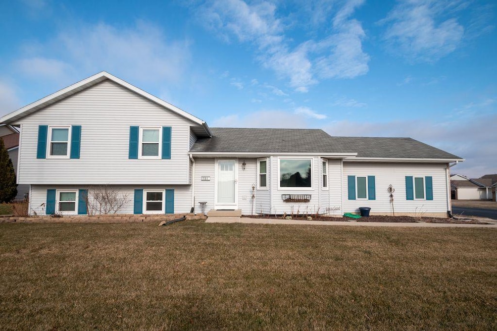 1105 Lincoln Rd, Oregon, WI 53575 - photo 1