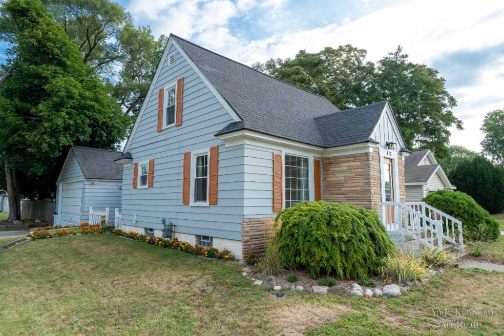 483 W 21st Street, Holland, MI 49423 W-2