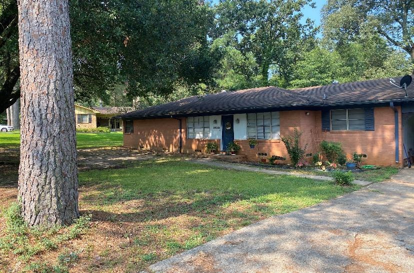 2538 Shirley St, Nacogdoches, TX 75964 - photo 1