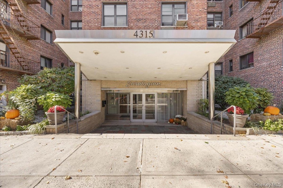Saratogian unit 5E, Bronx, NY 10470 - photo 1