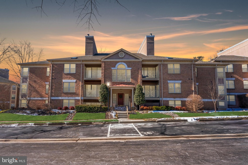 14204 Dove Creek Way unit 208, Sparks Glencoe, MD 21152 - photo 1