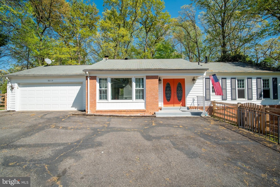 8019 Lake Pleasant Dr, Springfield, VA 22153 - photo 1