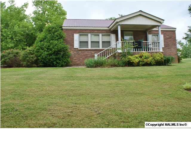1561 Cottonville Rd unit A, Grant, AL 35747 - photo 1