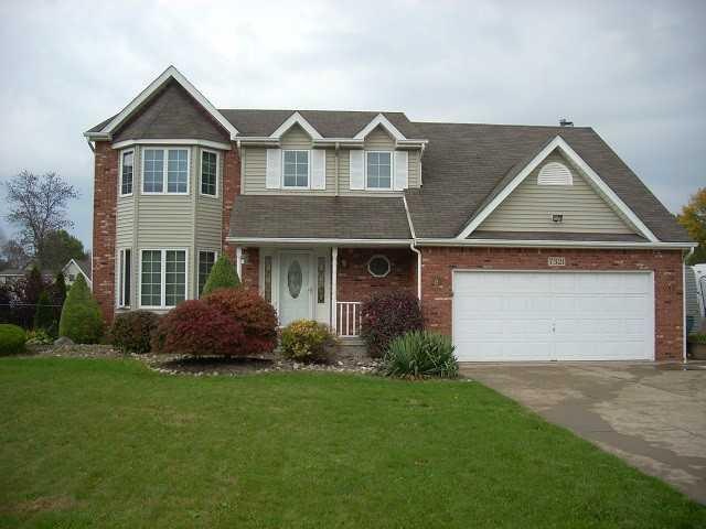 7321 Balla Dr, North Tonawanda, NY 14120 - photo 1