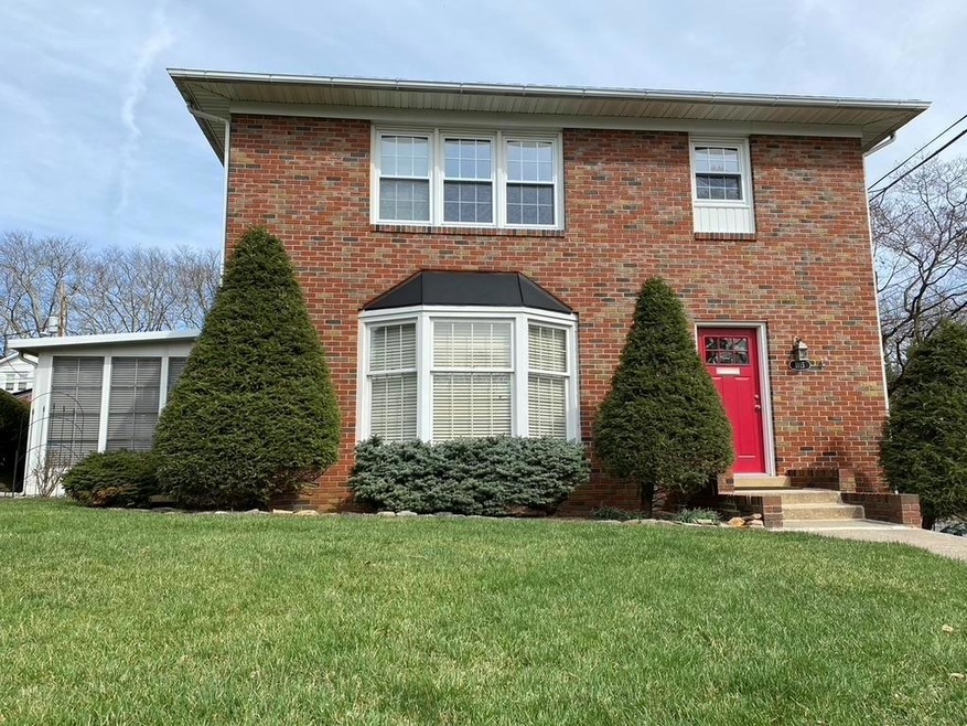 1115 N Saint Lucas St, Allentown, PA 18104 - photo 1