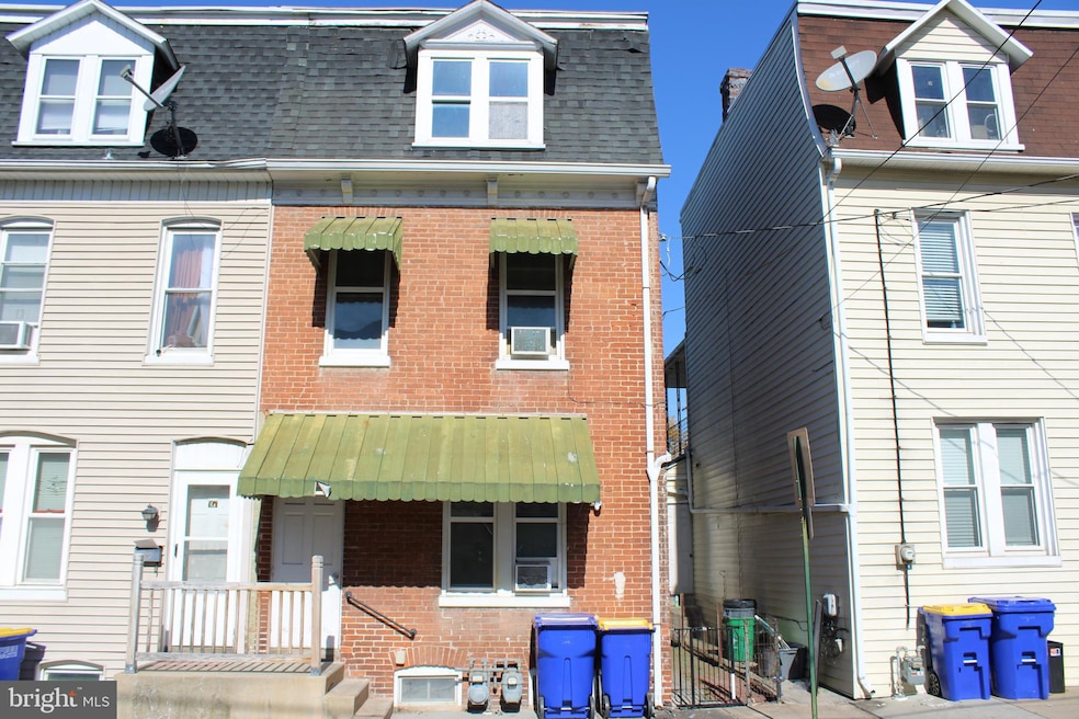 103 W 6th Ave unit 2ND FLOOR, York, PA 17404 - photo 1