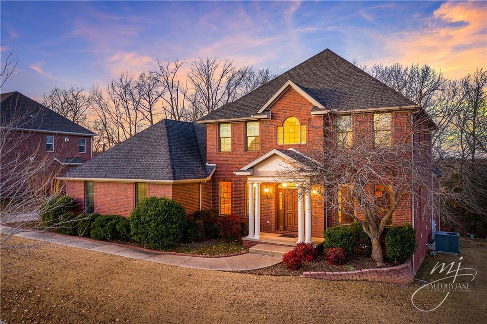 1900 NW Autumn Ave, Bentonville, AR 72712 - photo 1