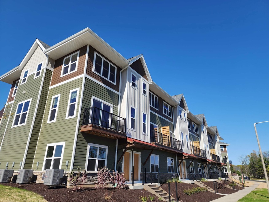 Sold $422,500 • Co-Listing Agent