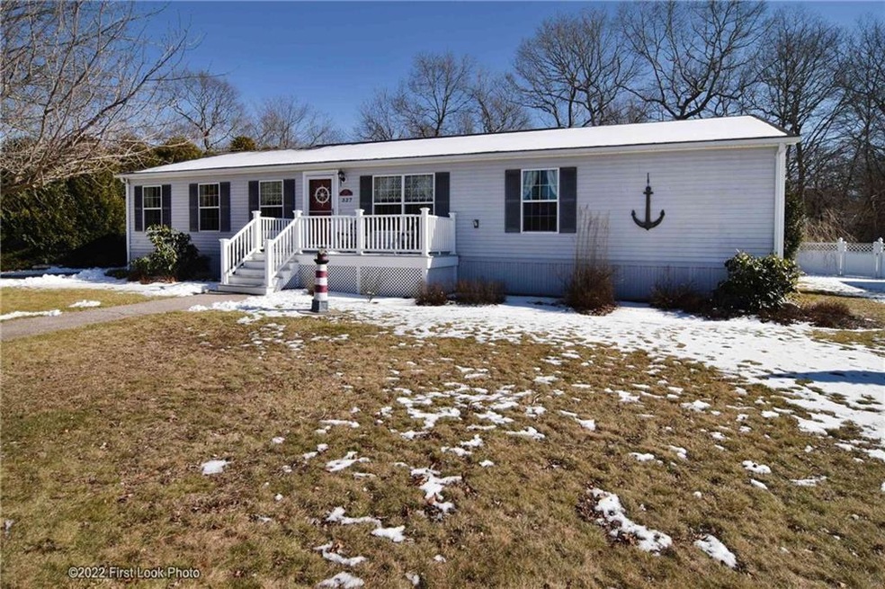 337 Leisure Dr, Wakefield, RI 02879 - photo 1