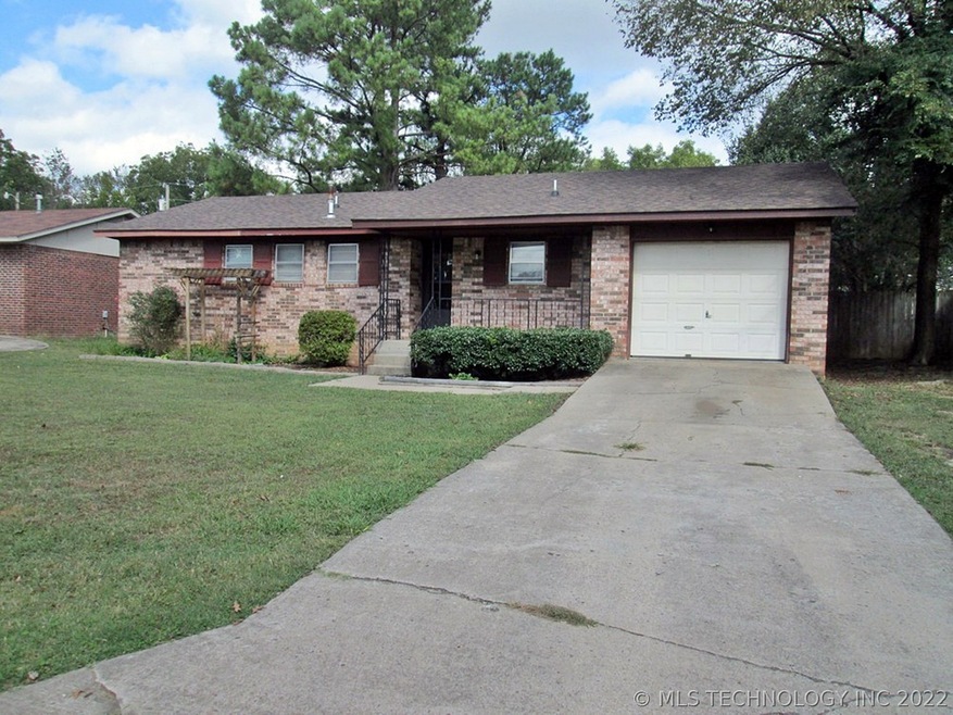 315 Dogwood Dr, Tahlequah, OK 74464 - photo 1