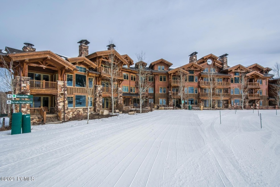 0_Exterior_1800x1200_2908203