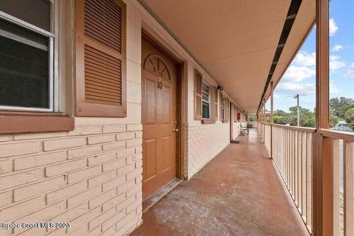 619 Peachtree St unit 10, Cocoa, FL 32922 - photo 1
