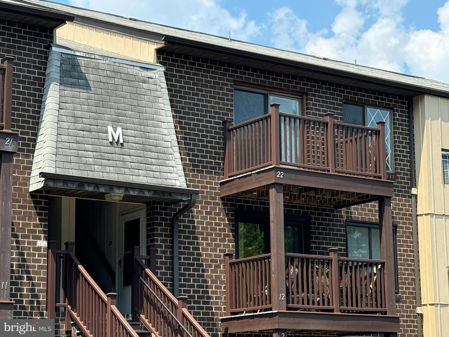 Altemus Farms unit M-22, Brookhaven, PA 19015 - photo 1