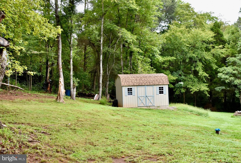 12529 Izaak Walton Dr, Bristow, VA 20136 - photo 1