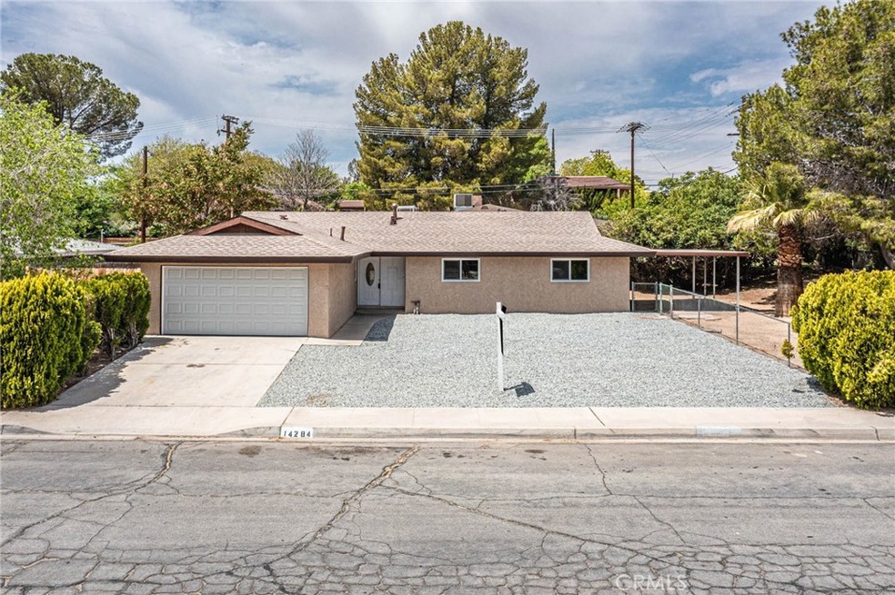 14284 Arrowhead Dr, Victorville, CA 92395 - photo 1
