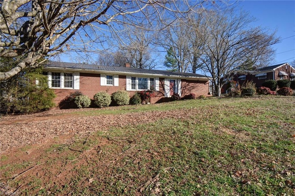 728 William Ave, Asheboro, NC 27203 - photo 1