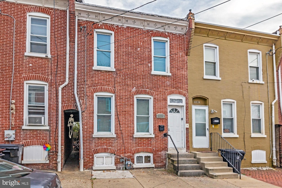 2218 N Tatnall St, Wilmington, DE 19802 - photo 1