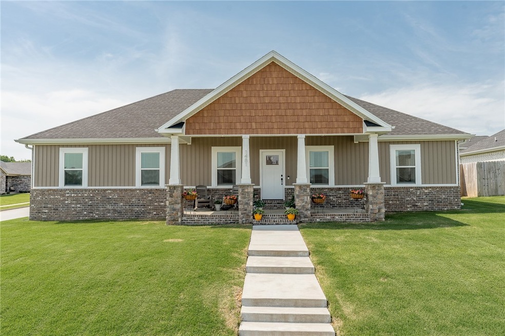 1481 Colonel McNeil Dr, Prairie Grove, AR 72753 - photo 1