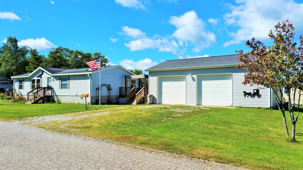 300 Grant St, Galien, MI 49113 - photo 1