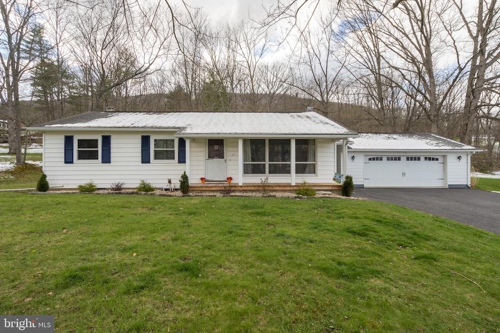 211 Locust Dr, Everett, PA 15537 - photo 1