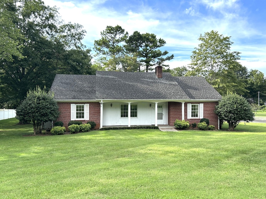 204 E Farrell St, Niota, TN 37826 - photo 1