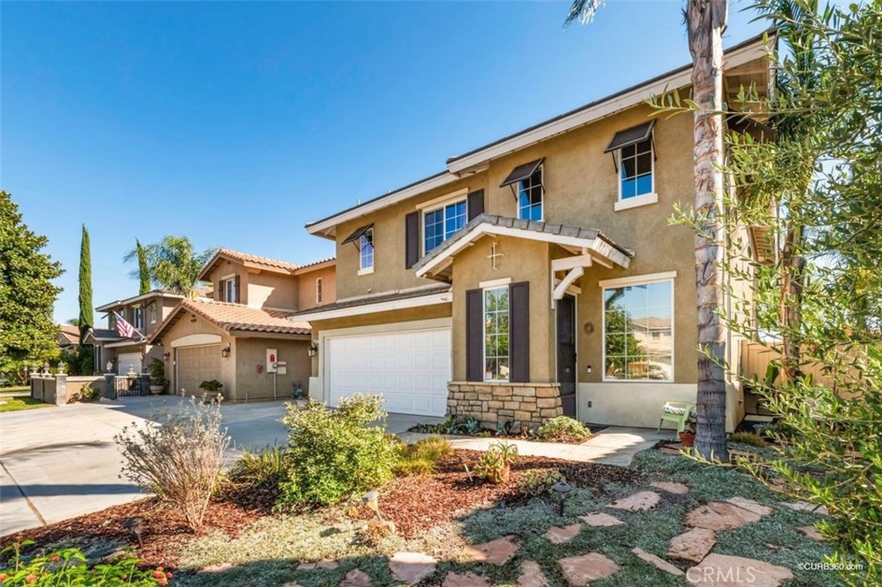 31057 Huntsman Ct, Winchester, CA 92596 - photo 1