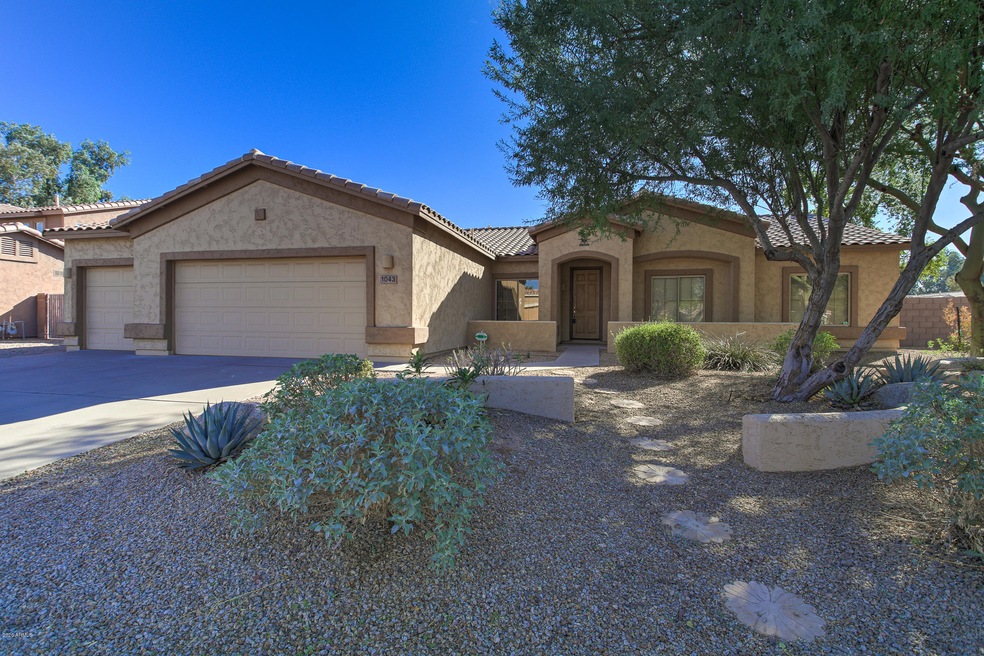 1043 E Canyon Way-1