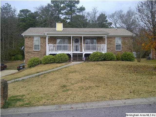 3022 Wood Cir, Center Point, AL 35215 - photo 1