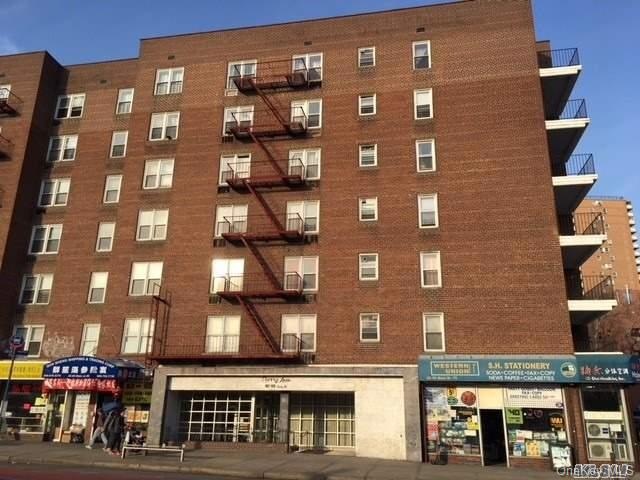 42-95 Main St unit 3E, Flushing, NY 11355 - photo 1