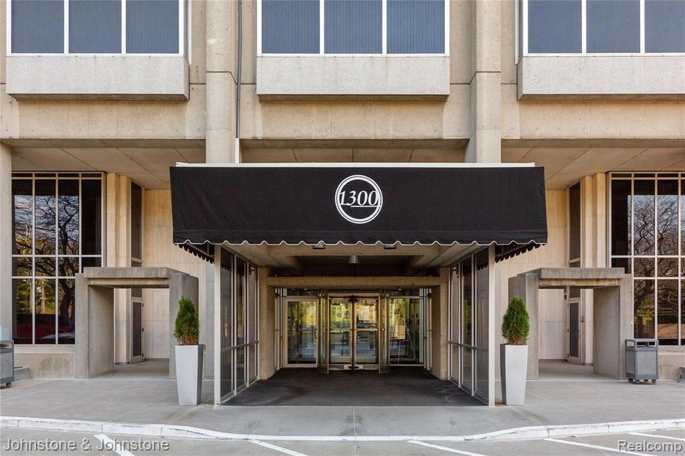 1 1300 East Lafayette Street Detroit - EXTERIORS- 