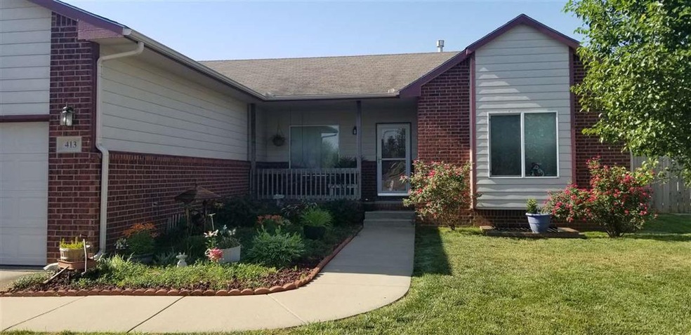 413 E Hickory St, Mulvane, KS 67110 - photo 1