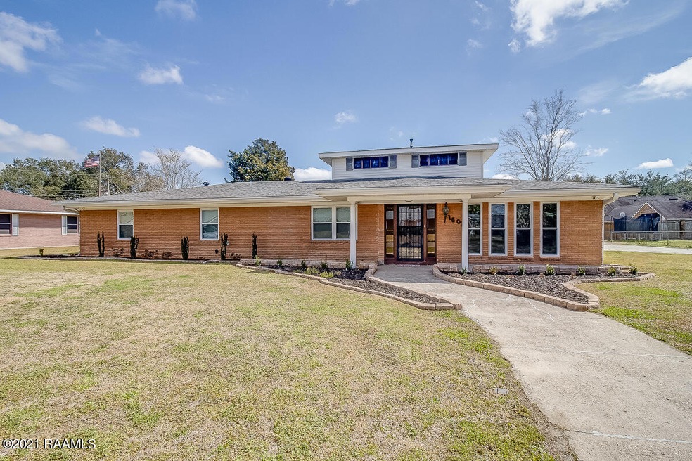 1603 Elm St-1