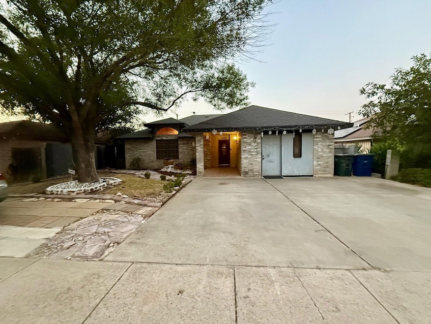 1420 Longhorn Dr, Laredo, TX 78045 - photo 1