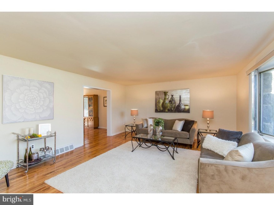 1433 Southwind Way, Dresher, PA 19025 - photo 1