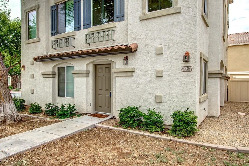 Front 1