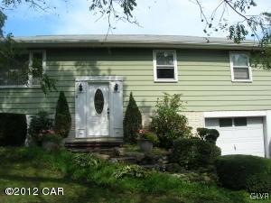 22 Ryan Ave, Tamaqua, PA 18252 - photo 1