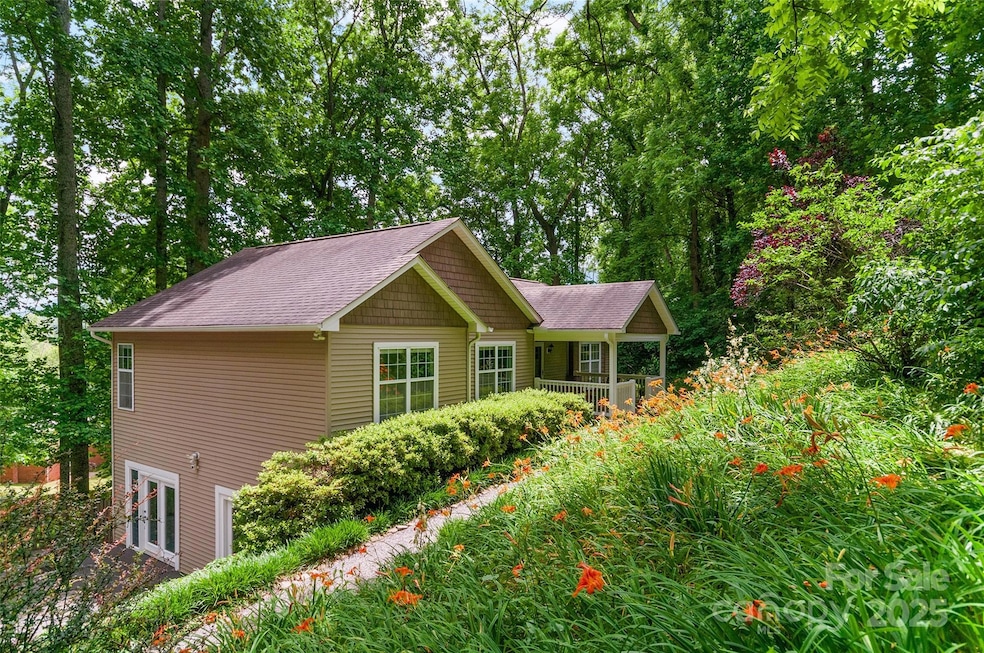 Under Contract $575,000 • Co-Listing Agent