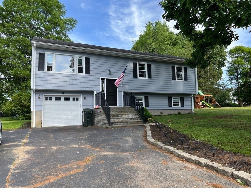 20 Hemlock Dr, Swansea, MA 02777 - photo 1