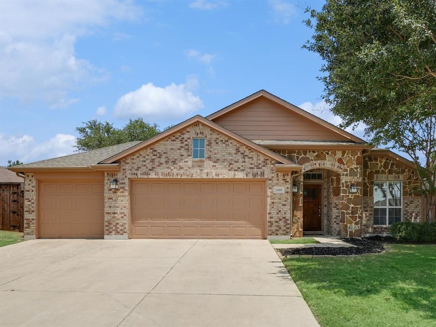 2005 Prescott Downs Dr, Denton, TX 76210 - photo 1