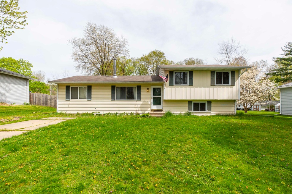 759 Brown St, Niles, MI 49120 - photo 1