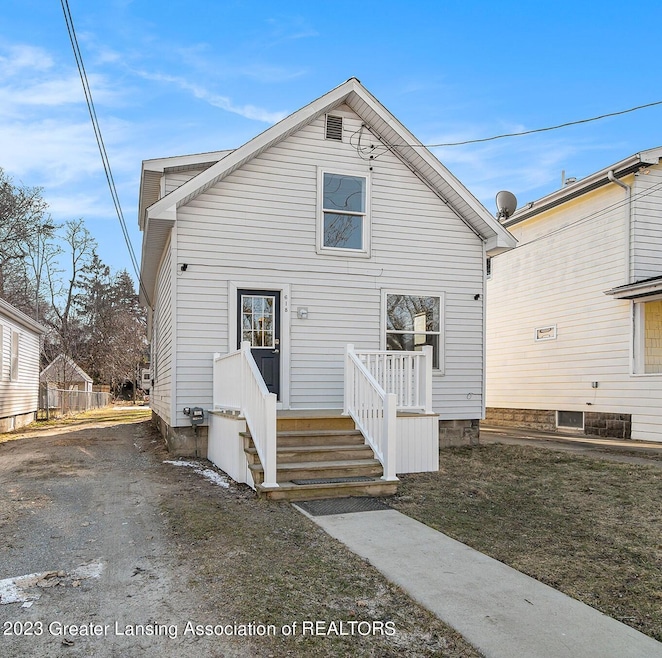 (1) 618 N. FRANCIS AVE. Exterior Front V