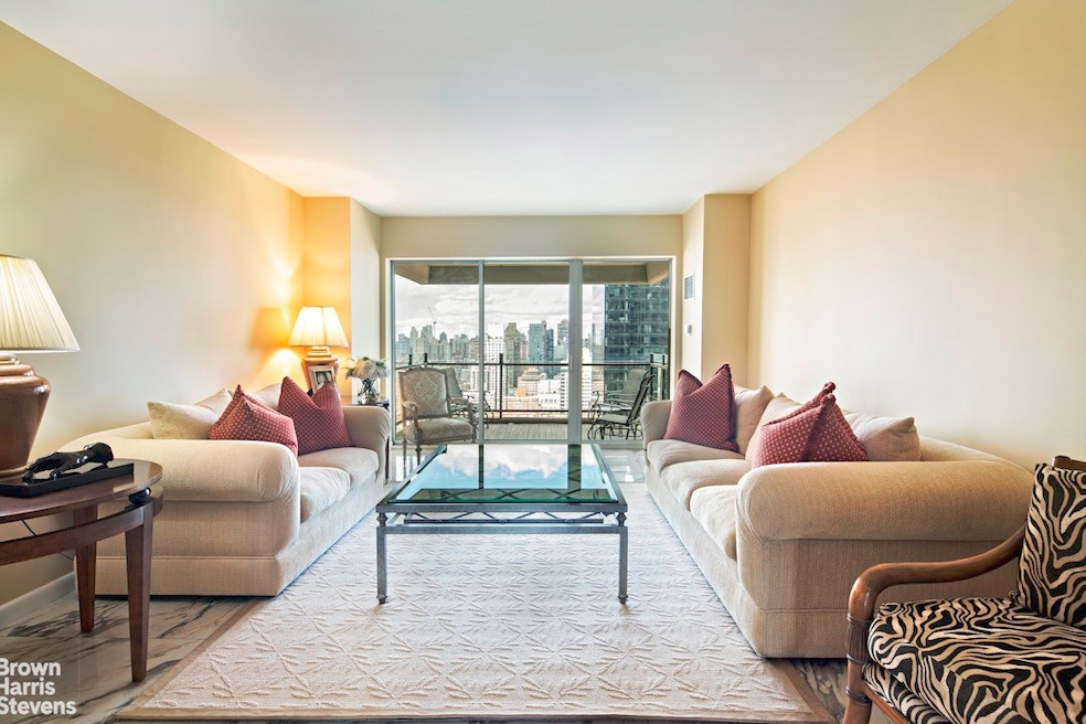 The Sovereign unit 31A, New York, NY 10022 - photo 1