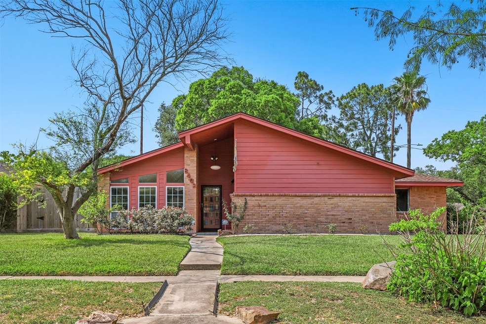 8402 Concho St, Houston, TX 77036 - photo 1