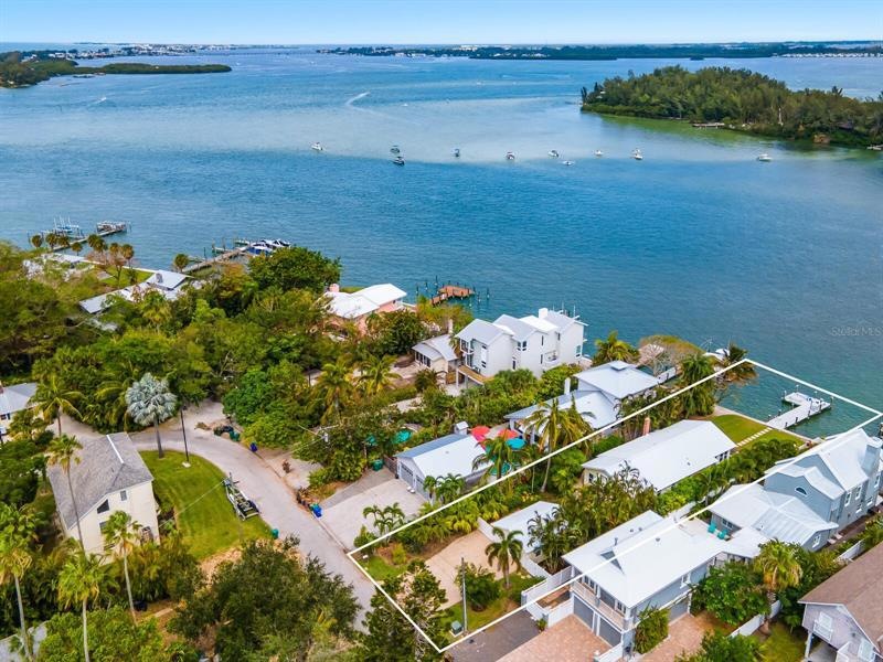 Sold $2,625,000 • Co-Listing Agent
