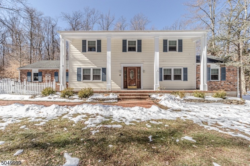 43 Round Top Rd, Warren, NJ 07059 - photo 1