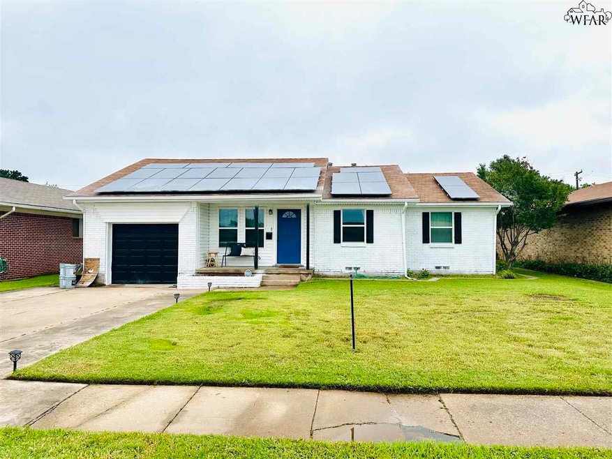 1520 Aldrich Ave, Wichita Falls, TX 76302 - photo 1