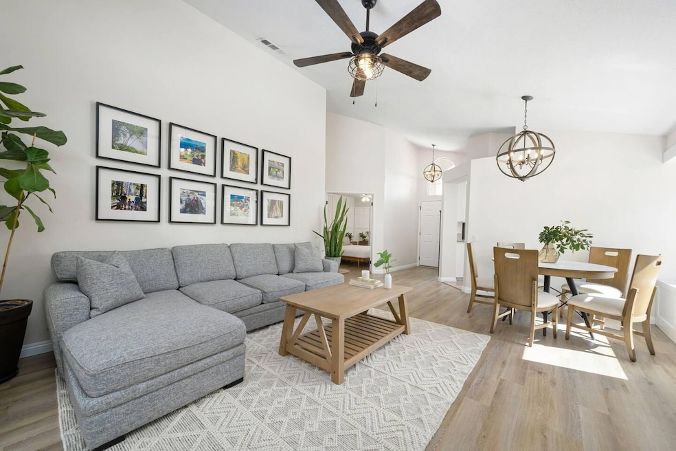 Living Room(2)