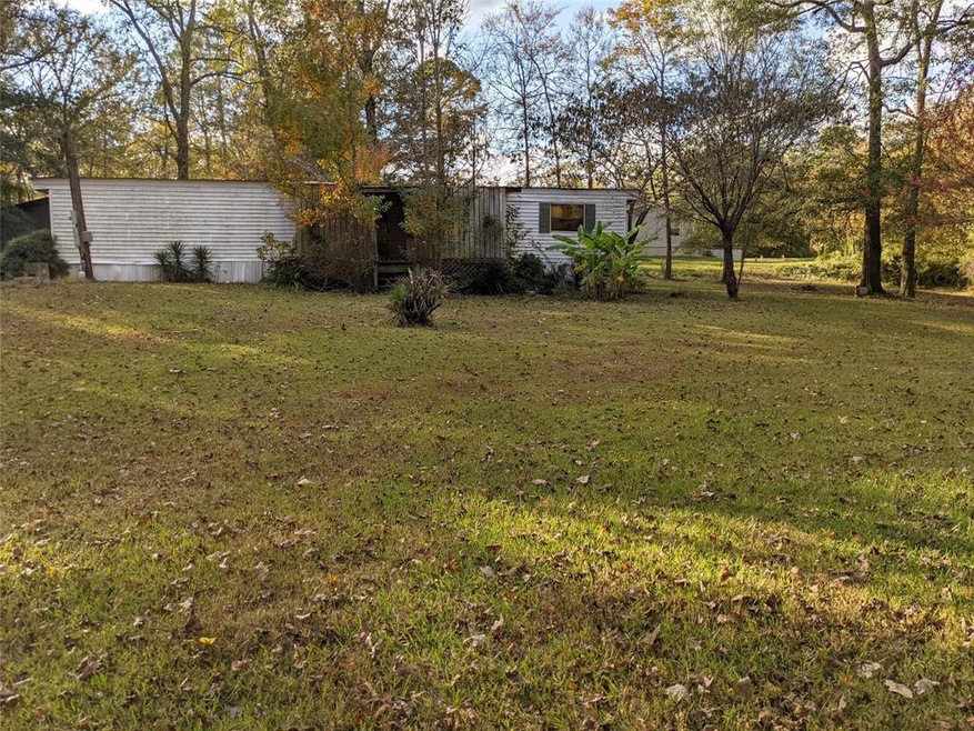 256 Lakeview Dr, Doyline, LA 71023 - photo 1