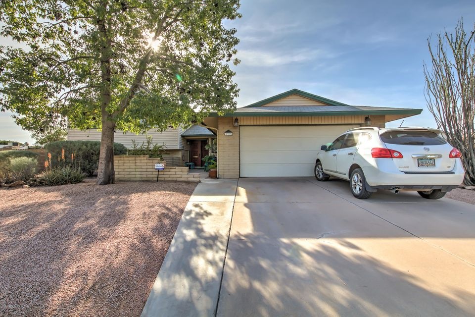 1327 E Carter Dr-1