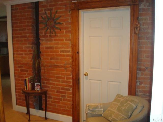 201 E Garrison St, Bethlehem, PA 18018 - photo 1